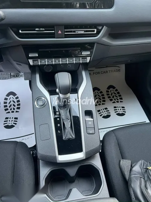 ميتسوبيشي اوت لاندر 2026 أسود جديدة للبيع - 7