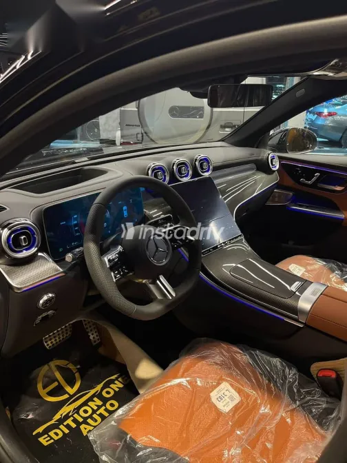 مرسيدس GLC 300 2026 أسود جديدة للبيع - 7