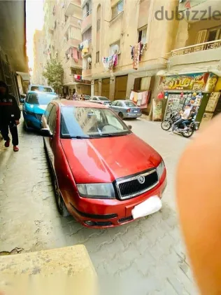 سكودا فابيا 2001 أحمر مستعملة للبيع