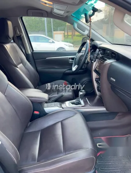 Toyota Fortuner 2021 Silver Used for Sale - 4