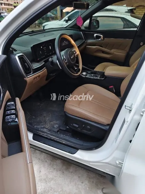 Kia Sorento 2025 White Used for Sale - 5