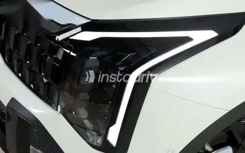 كيا سبورتاج 2025 أبيض جديدة للبيع - 3