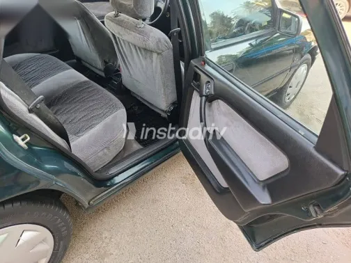 اوبل فيكترا 1995 أخضر مستعملة للبيع - 2