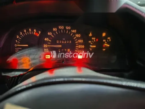 اوبل فيكترا 1995 أخضر مستعملة للبيع - 7