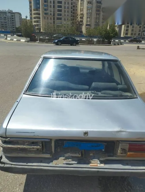 مازدا 323 1982 فضي مستعملة للبيع - 2