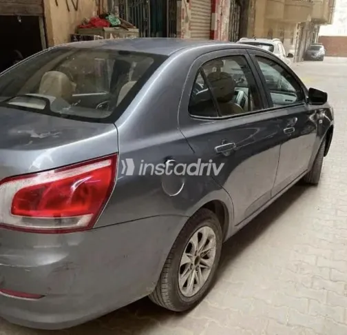 شيفروليه أوبترا 2015 رمادي غامق مستعملة للبيع - 5