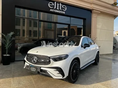 مرسيدس GLC 300 2025 أبيض مستعملة للبيع - 1