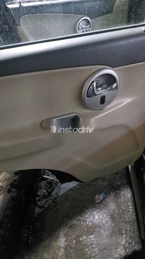 زوتى اكسبلوجن 2010 أبيض مستعملة للبيع - 8