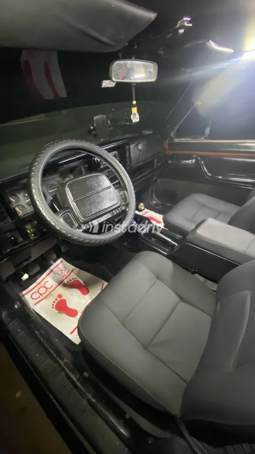 جيب شيروكي 1995 أبيض مستعملة للبيع - 3