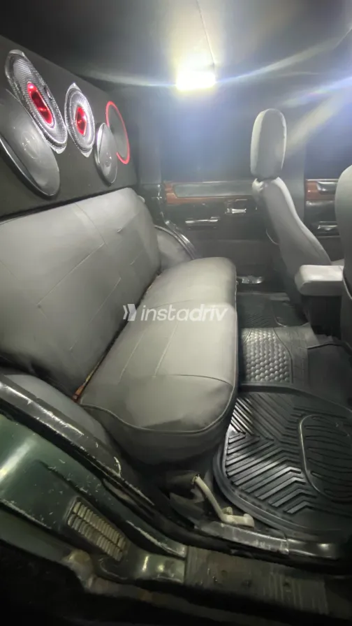 جيب شيروكي 1995 أبيض مستعملة للبيع - 7