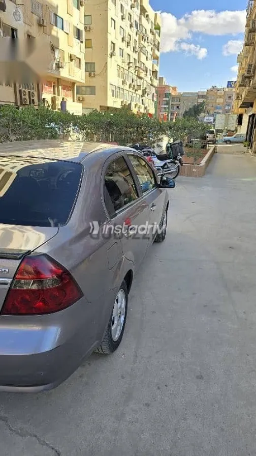 شيفروليه افيو 2019 فضي مستعملة للبيع - 2