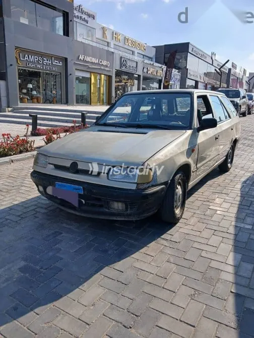 سكودا فيليشيا 1996 فضي مستعملة للبيع - 3
