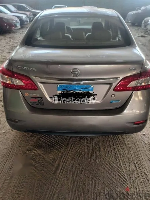 Nissan Sentra 2017 Gray Used for Sale - 2