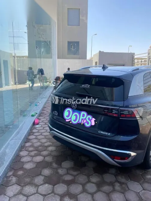 فولكس فاغن اي دي 6 2022 أزرق غامق مستعملة للبيع - 3