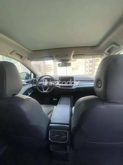 فولكس فاغن اي دي 6 2022 أزرق غامق مستعملة للبيع - 7