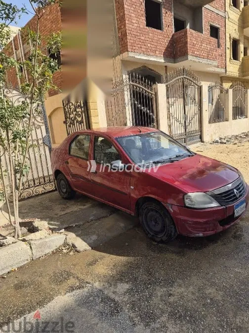 Renault Logan 2013 Red Used for Sale - 3