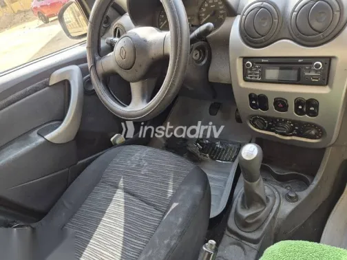 Renault Logan 2013 Red Used for Sale - 5