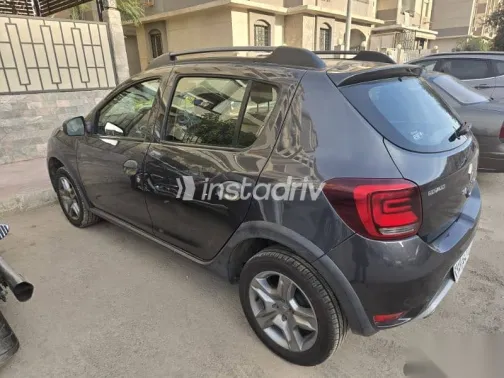 رينو سانديرو 2019 رمادي مستعملة للبيع - 4