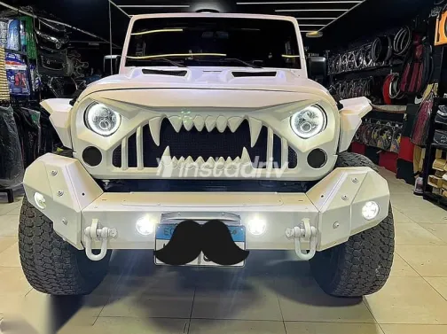 Jeep Wrangler 2011 White Used for Sale - 8