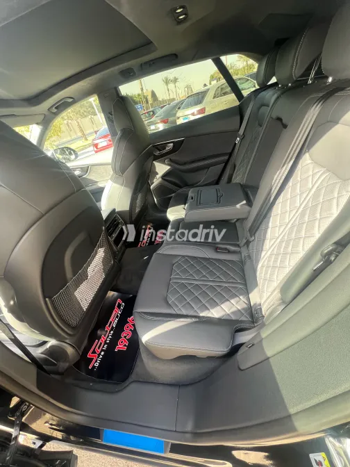 اودي Q8 2025 أبيض مستعملة للبيع - 7