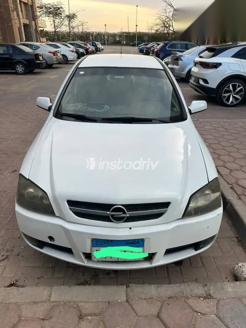 Opel Astra 2004 White Used for Sale - 2