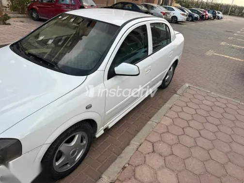 Opel Astra 2004 White Used for Sale - 3
