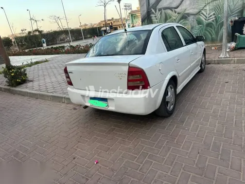 Opel Astra 2004 White Used for Sale - 4