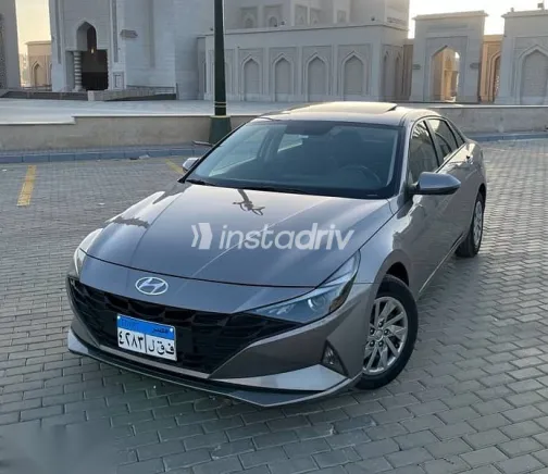 Hyundai Elantra 2021 Silver Used for Sale - 1