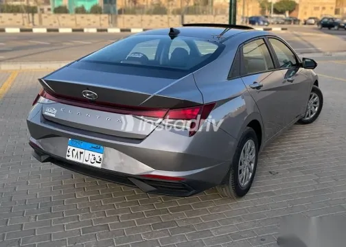 Hyundai Elantra 2021 Silver Used for Sale - 3