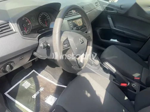 سيات ابيزا 2021 أحمر مستعملة للبيع - 3