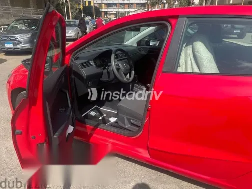 سيات ابيزا 2021 أحمر مستعملة للبيع - 4