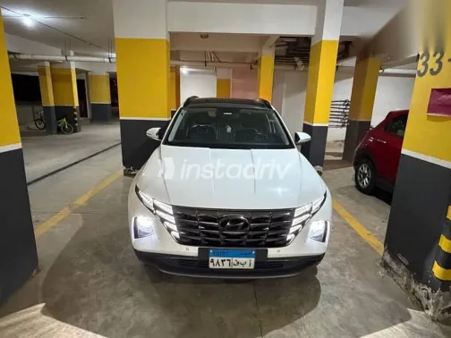 هيونداي توسان 2022 أبيض مستعملة للبيع - 3