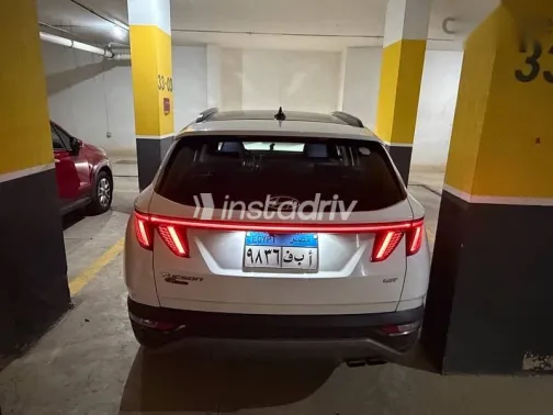 هيونداي توسان 2022 أبيض مستعملة للبيع - 4