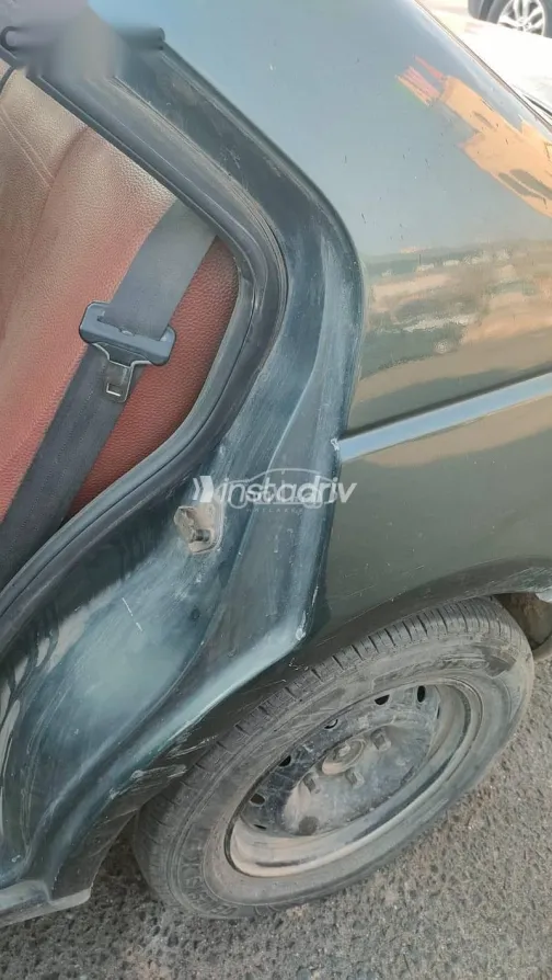 بيجو 405 1996 أخضر مستعملة للبيع - 8