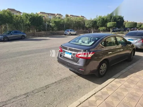 Nissan Sentra 2019 Gray Used for Sale - 6