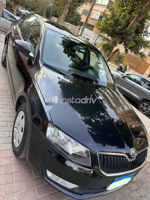 سكودا اوكتافيا 2016 أسود مستعملة للبيع - 2