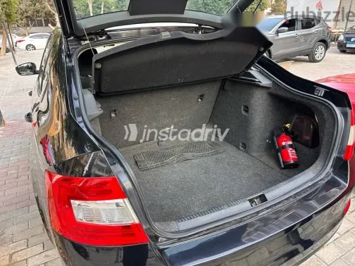 سكودا اوكتافيا 2016 أسود مستعملة للبيع - 6