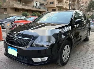 سكودا اوكتافيا 2016 أسود مستعملة للبيع