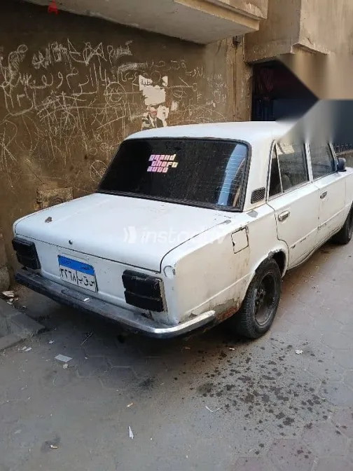 فيات 124 1974 أبيض مستعملة للبيع - 2