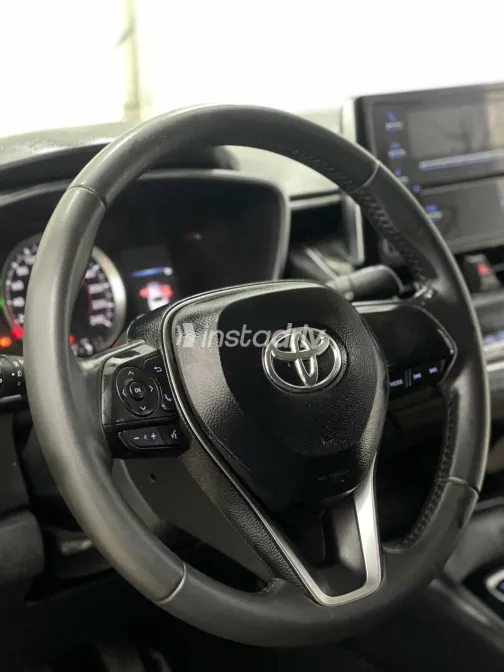 Toyota Corolla 2021 White Used for Sale - 7