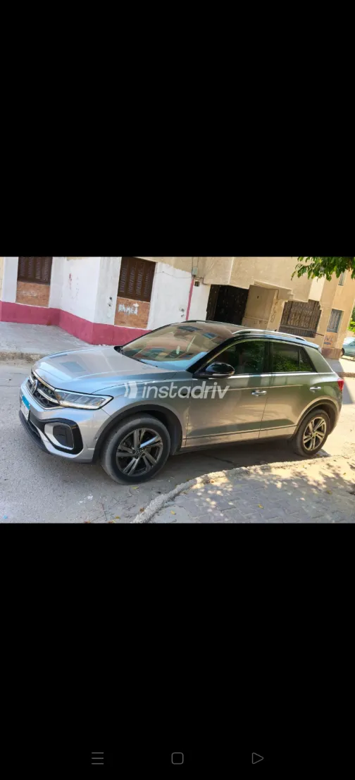 فولكس فاغن تي روك 2024 أبيض مستعملة للبيع - 4