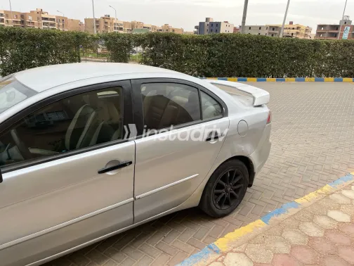 ميتسوبيشي لانسر اى اكس شارك 2015 أبيض مستعملة للبيع - 4