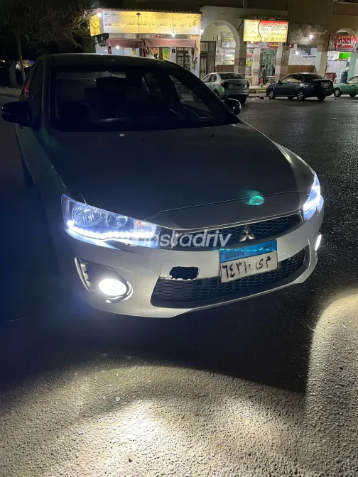 ميتسوبيشي لانسر اى اكس شارك 2015 أبيض مستعملة للبيع - 5