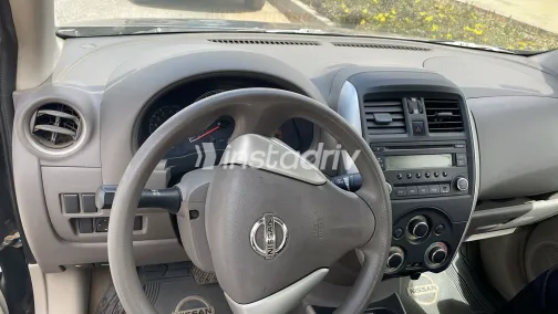 نيسان صنى 2018 أبيض مستعملة للبيع - 1