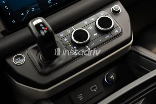 لاند روفر ديفندر 2020 أبيض مستعملة للبيع - 5