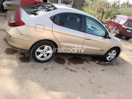 اسبيرانزا M11 2014 ذهبي مستعملة للبيع - 7