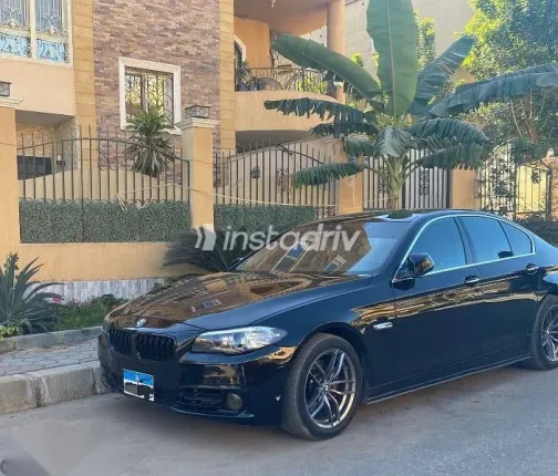 بي ام دبليو 520 2014 أسود مستعملة للبيع - 1