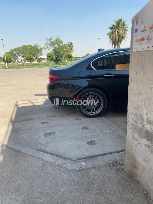 بي ام دبليو 520 2014 أسود مستعملة للبيع - 4