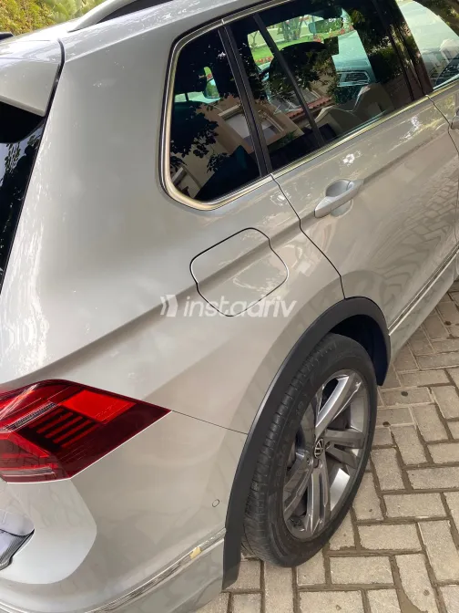 فولكس فاغن تيجون 2023 أبيض مستعملة للبيع - 2