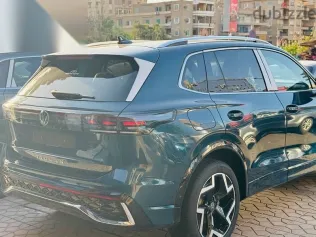 فولكس فاغن تيجون 2026 أزرق غامق جديدة للبيع